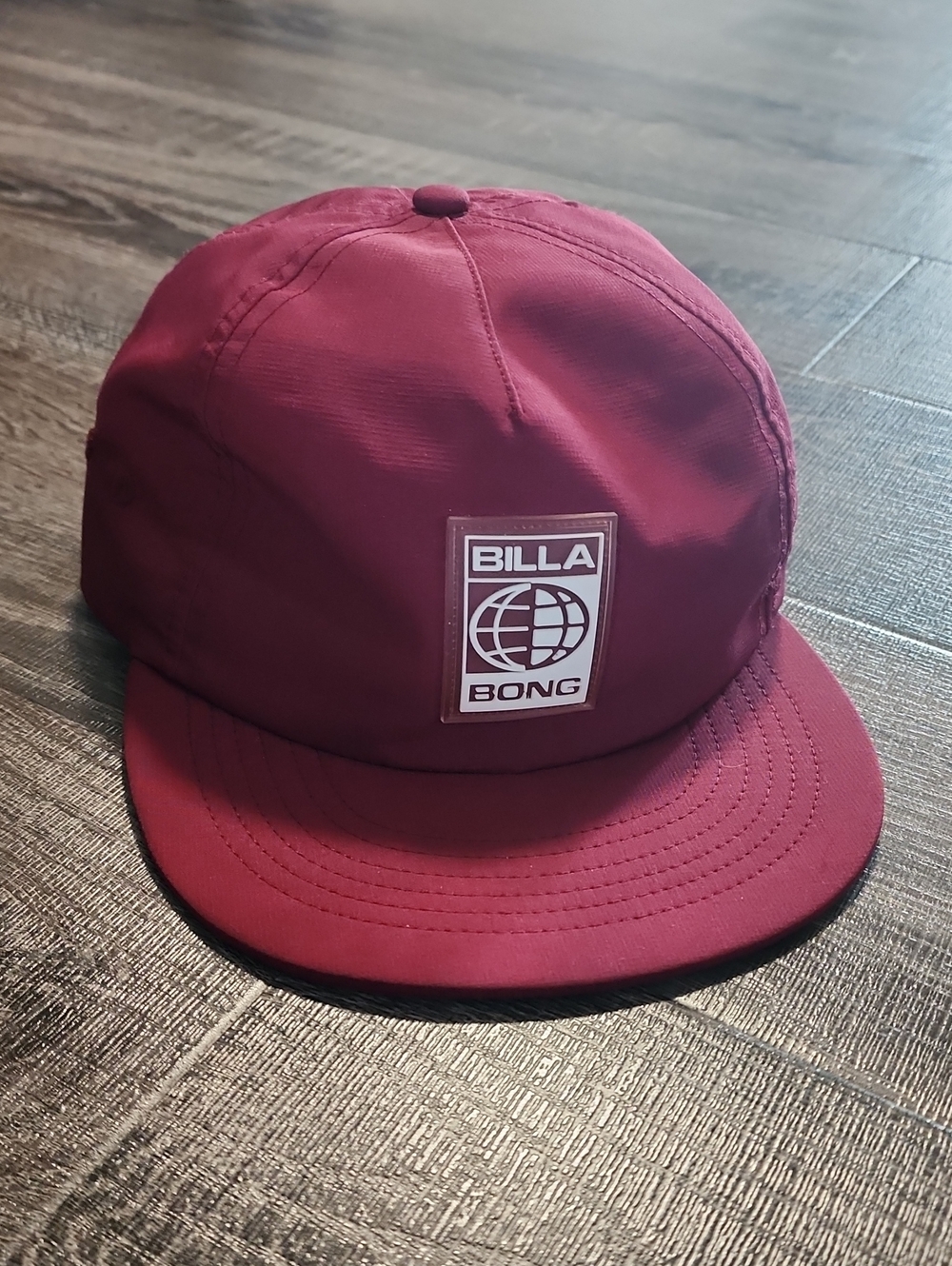 🎉 Billabong Maroon Five-Panel Hat 🎉